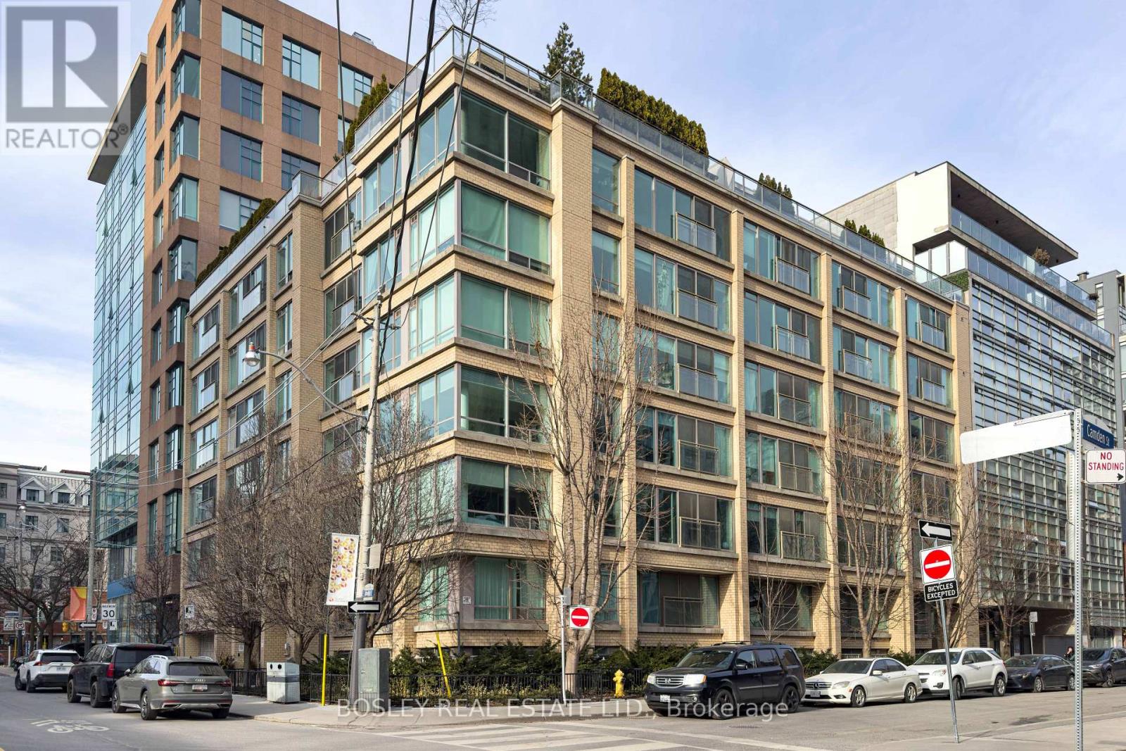 Photo 11 of 708 50 Camden Street, Toronto ON