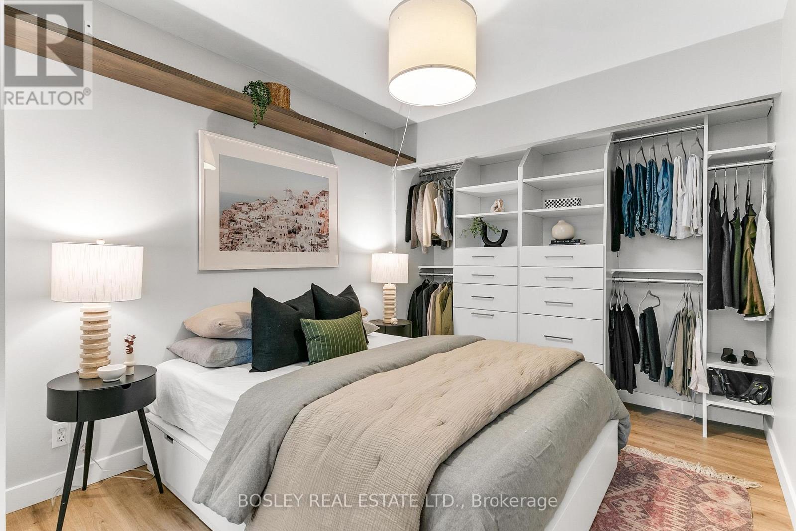 Photo 8 of 708 50 Camden Street, Toronto ON