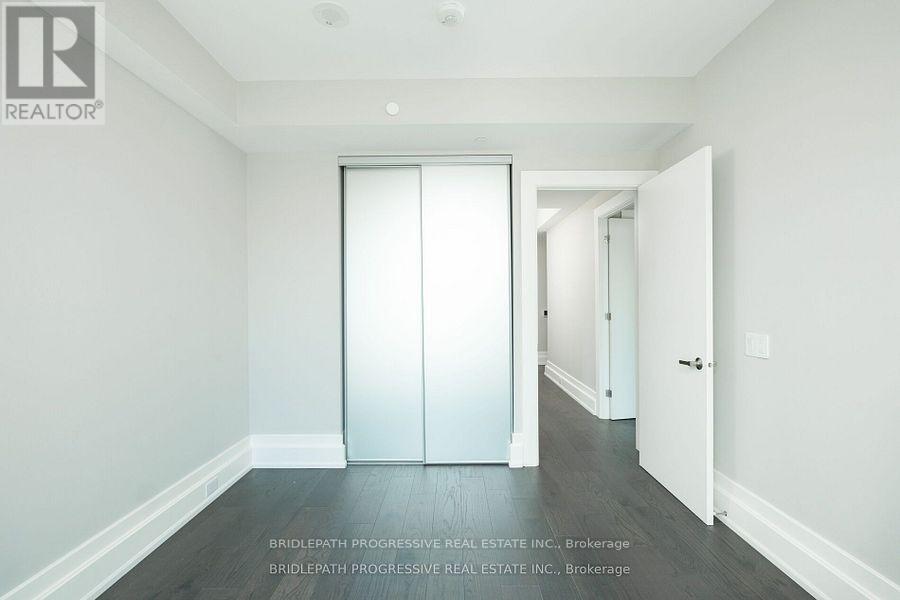 Photo 18 of 407 3 Southvale Drive, Toronto ON
