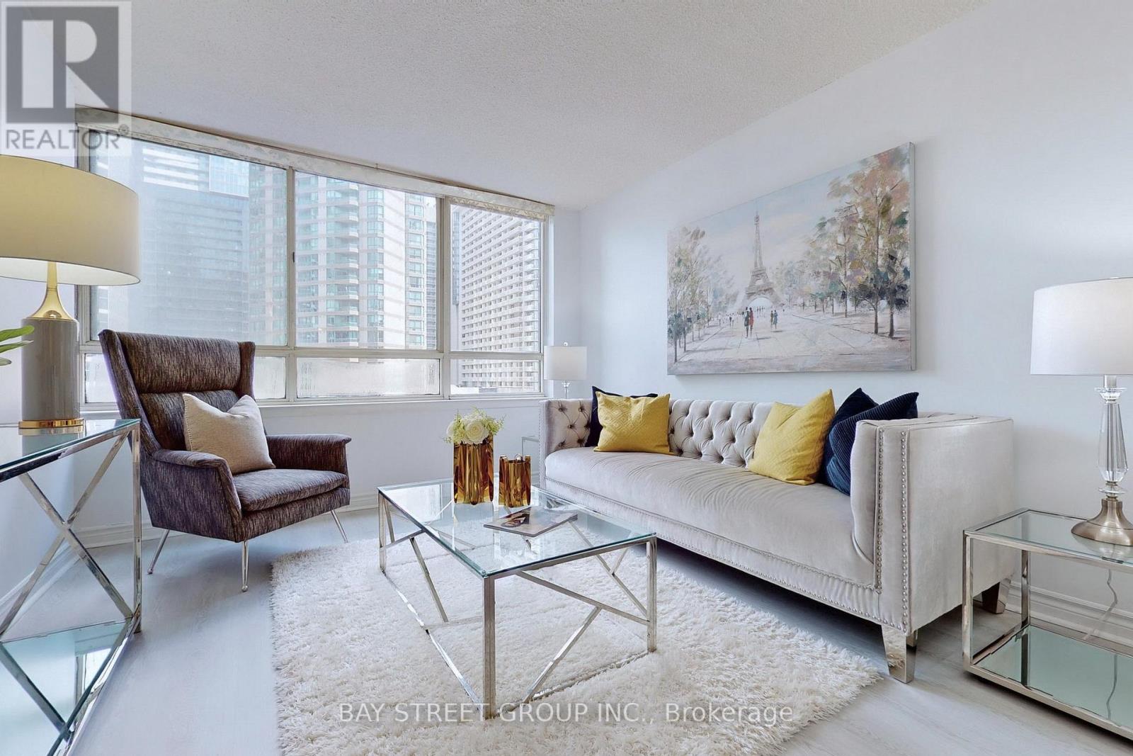 Photo 12 of 601 633 Bay Street, Toronto ON