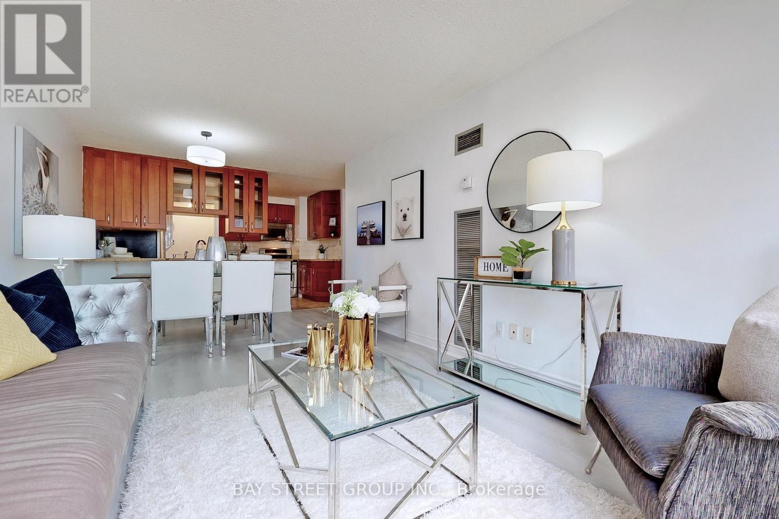 Photo 16 of 601 633 Bay Street, Toronto ON
