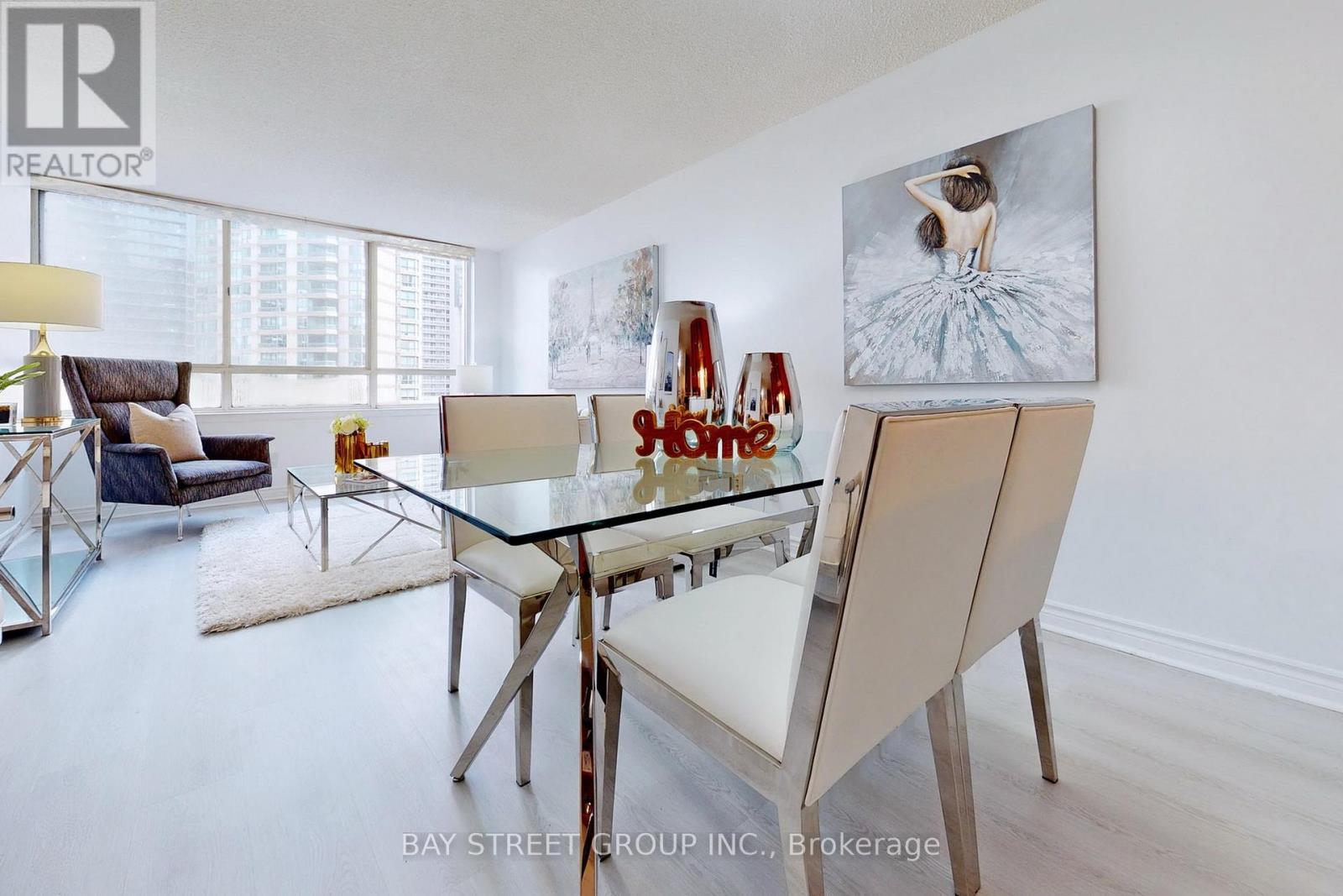 Photo 17 of 601 633 Bay Street, Toronto ON