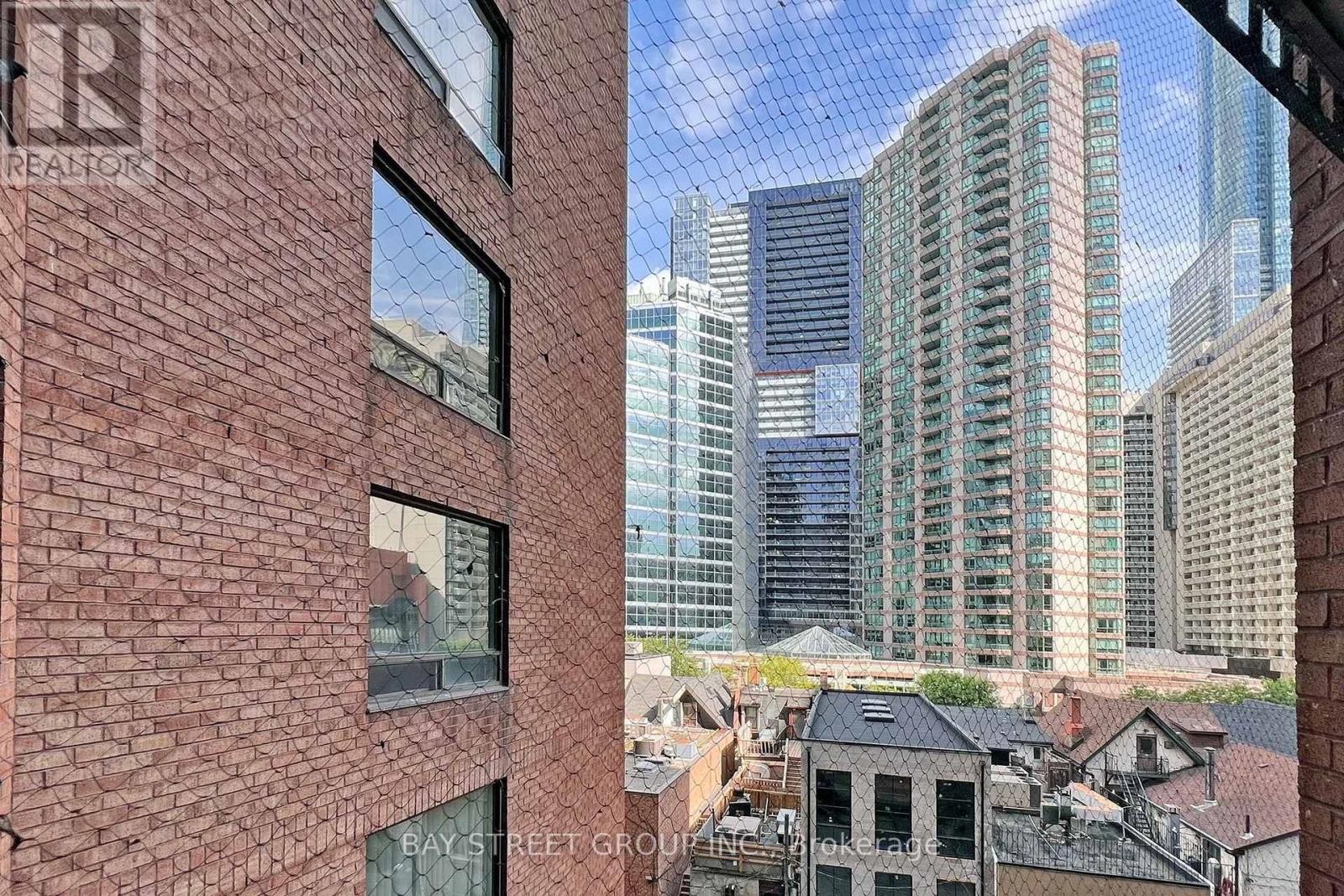 Photo 41 of 601 633 Bay Street, Toronto ON
