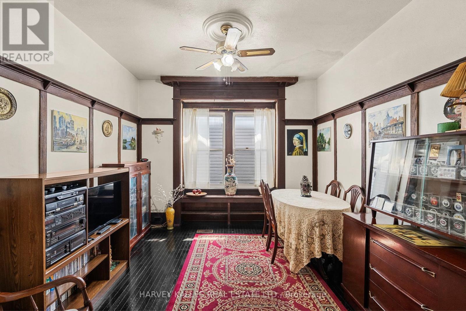 Photo 12 of 22 Seymour Avenue, Toronto ON