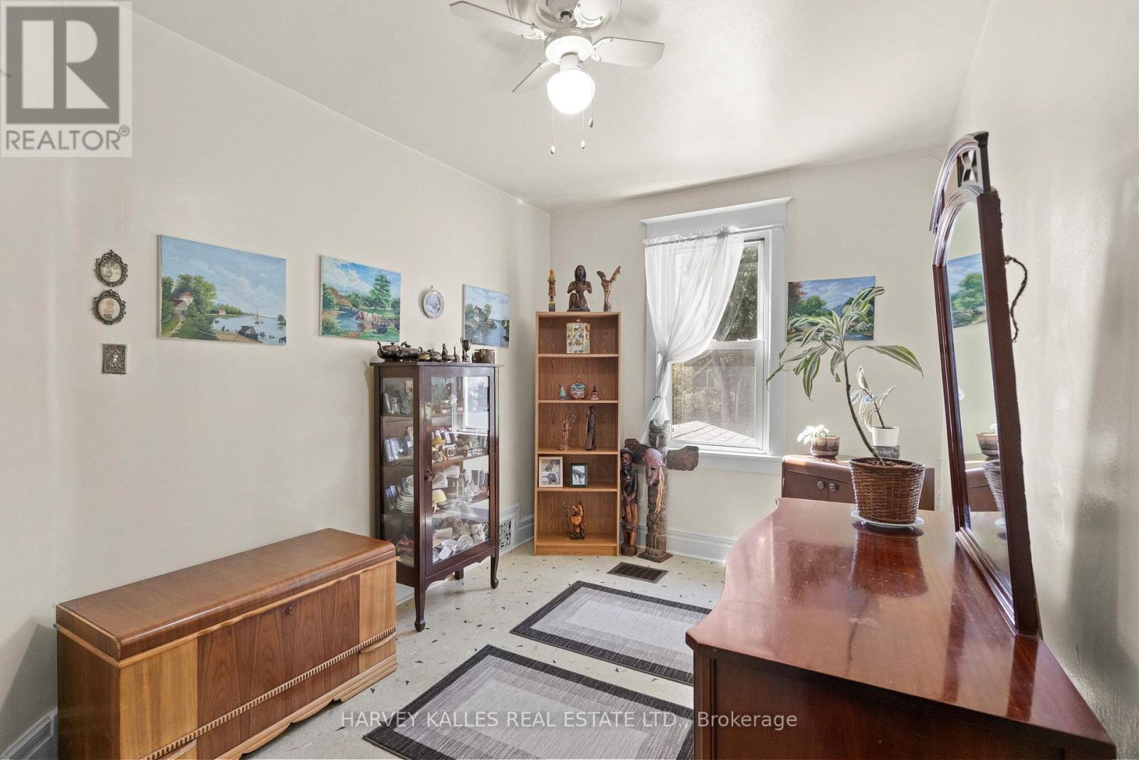 Photo 23 of 22 Seymour Avenue, Toronto ON