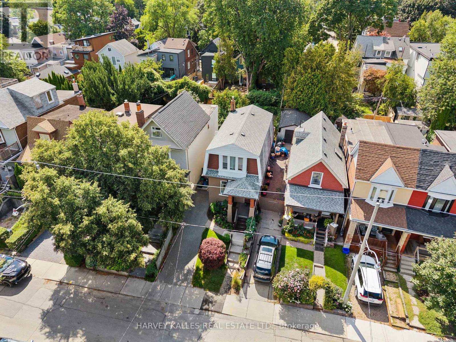Photo 3 of 22 Seymour Avenue, Toronto ON