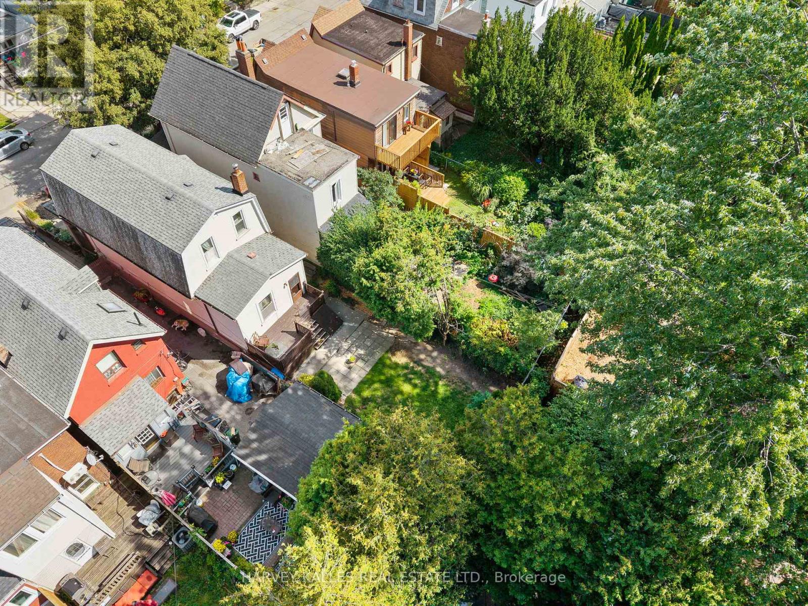 Photo 30 of 22 Seymour Avenue, Toronto ON