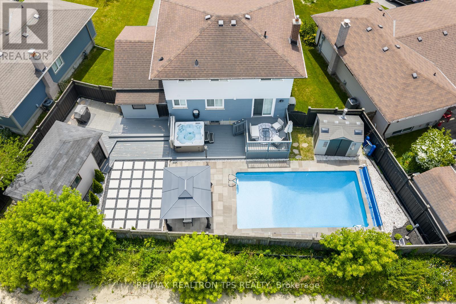 Photo 1 of 58 Oriole Court, Oshawa ON