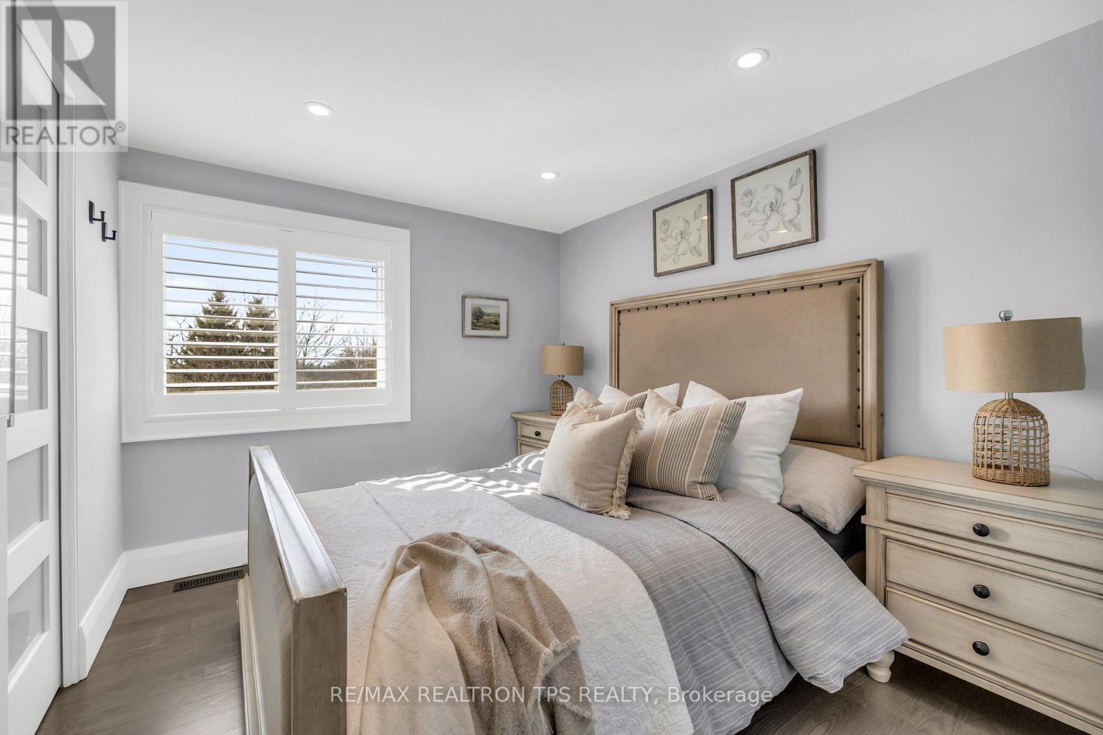 Photo 20 of 58 Oriole Court, Oshawa ON