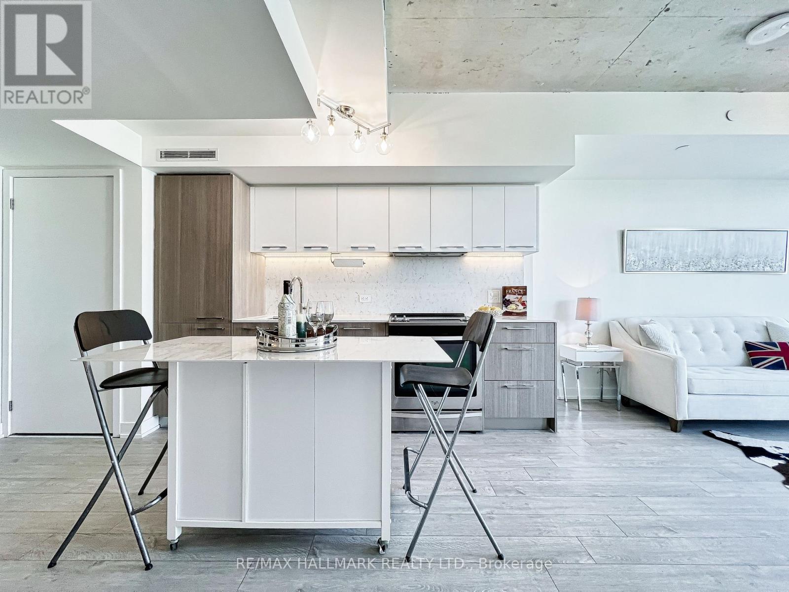 Photo 5 of 721 30 Baseball Place, Toronto ON