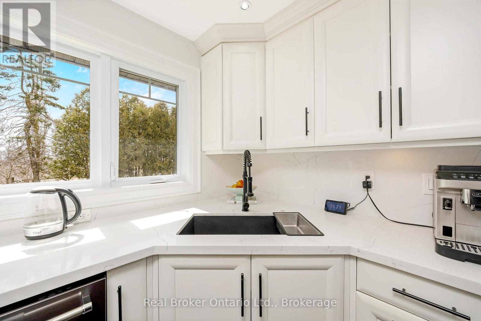 Photo 24 of 5938 Trafalgar Road, Erin ON