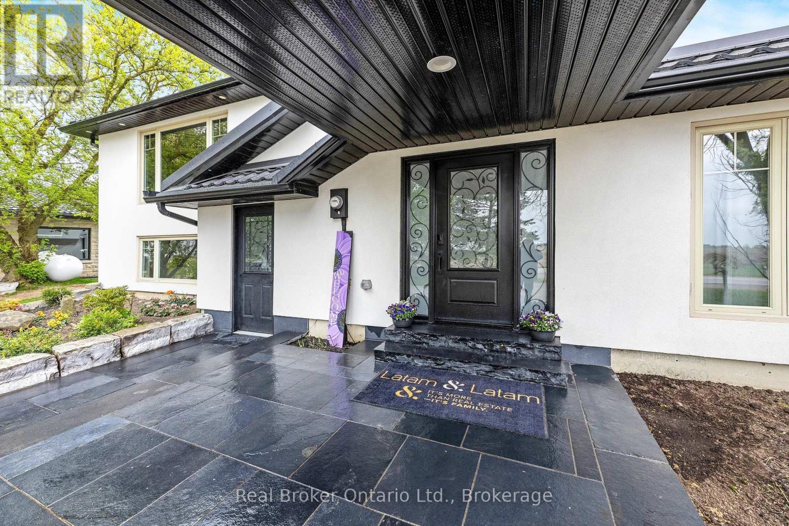Photo 3 of 5938 Trafalgar Road, Erin ON