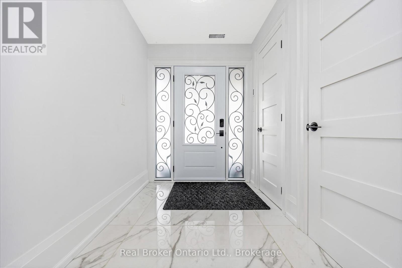 Photo 5 of 5938 Trafalgar Road, Erin ON