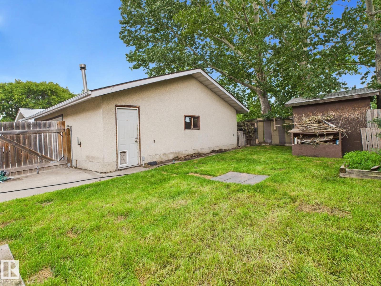 Photo 44 of 8525 92 Av, Fort Saskatchewan AB