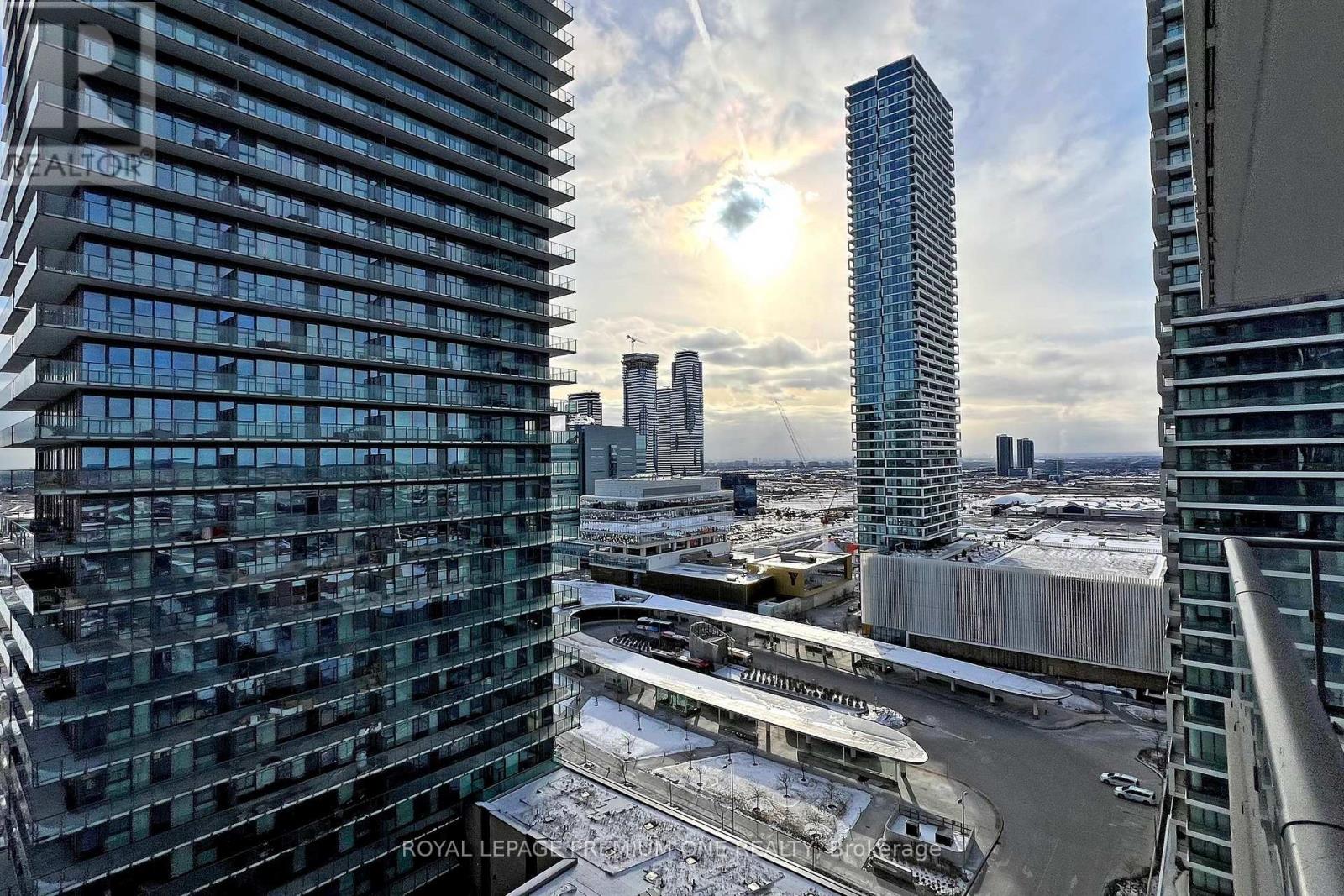 Photo 35 of 1810 1000 Portage Parkway, Vaughan ON