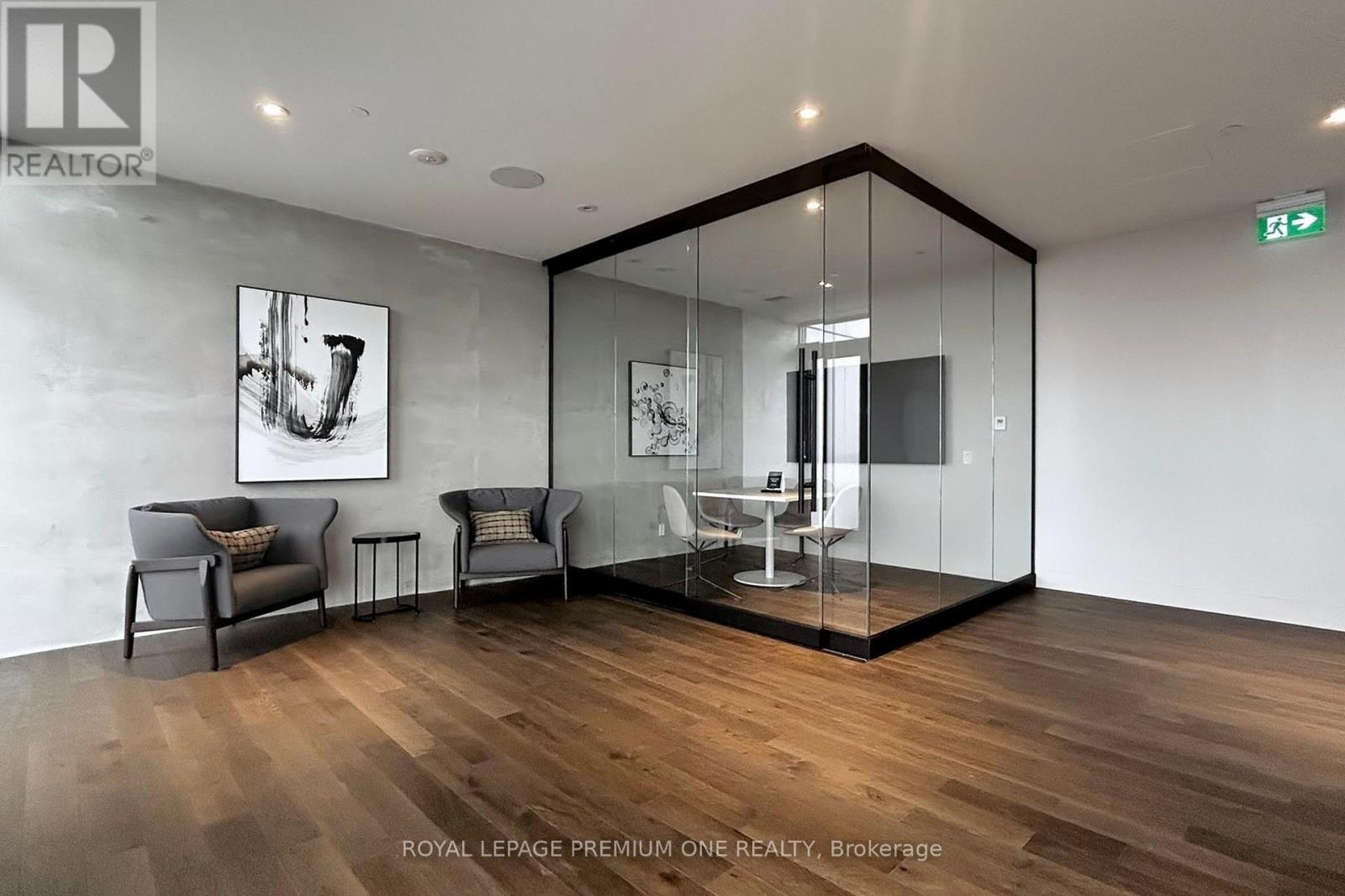 Photo 45 of 1810 1000 Portage Parkway, Vaughan ON