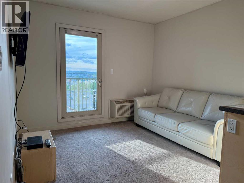 8528 Manning, Fort McMurray