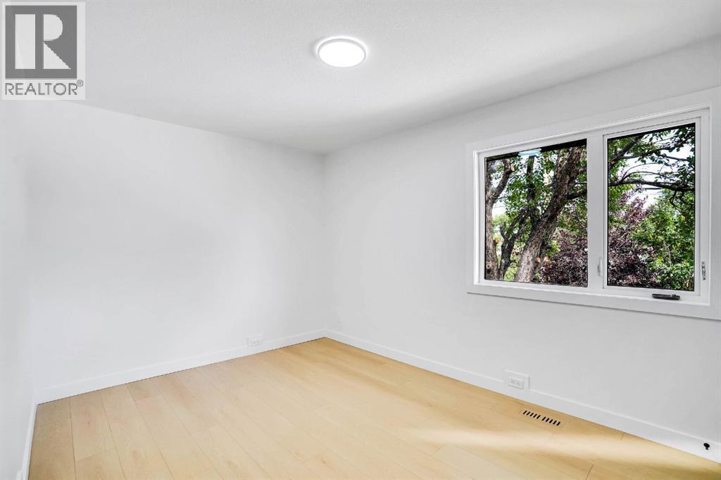 Photo 16 of 5016 Nemiskam Road Nw, Calgary AB