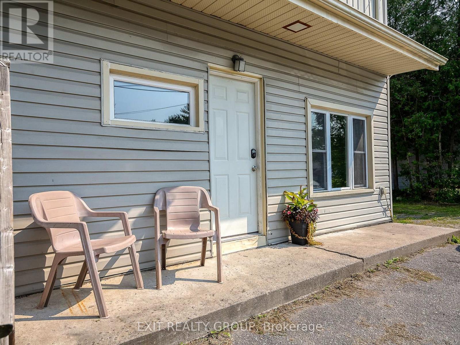 Photo 2 of 109 Prince Edward Street, Brighton ON