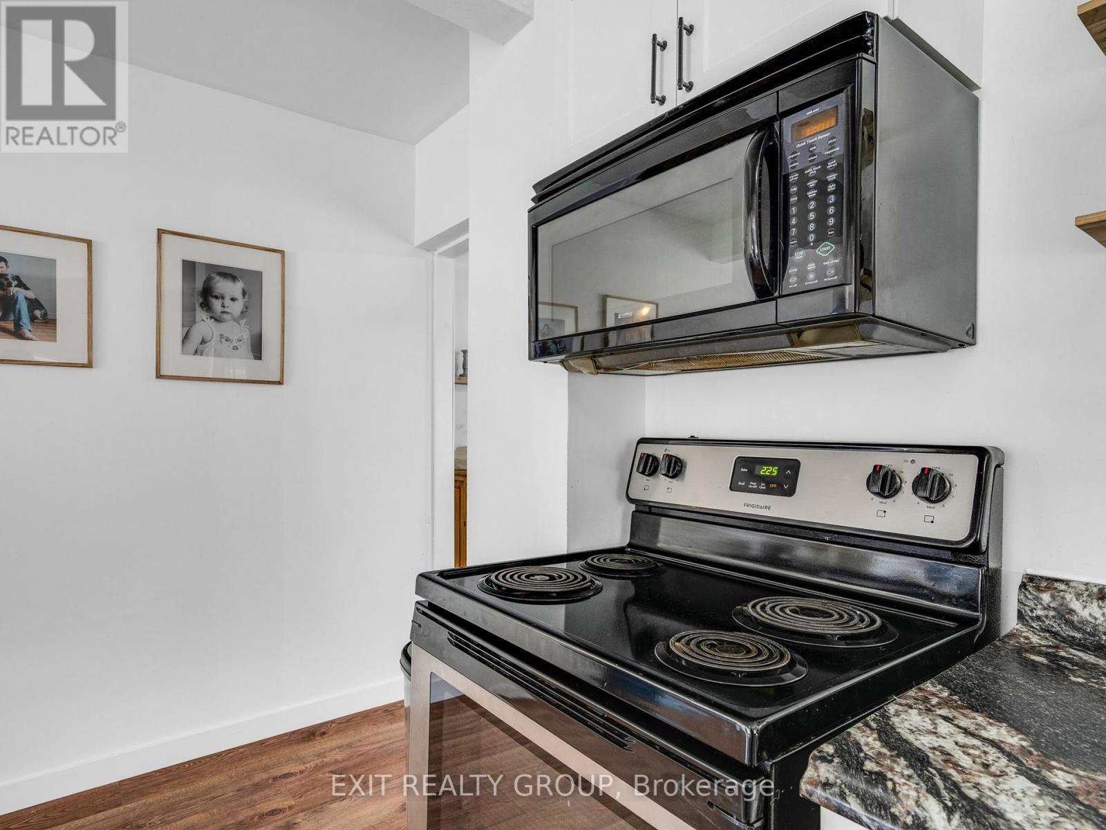 Photo 6 of 109 Prince Edward Street, Brighton ON