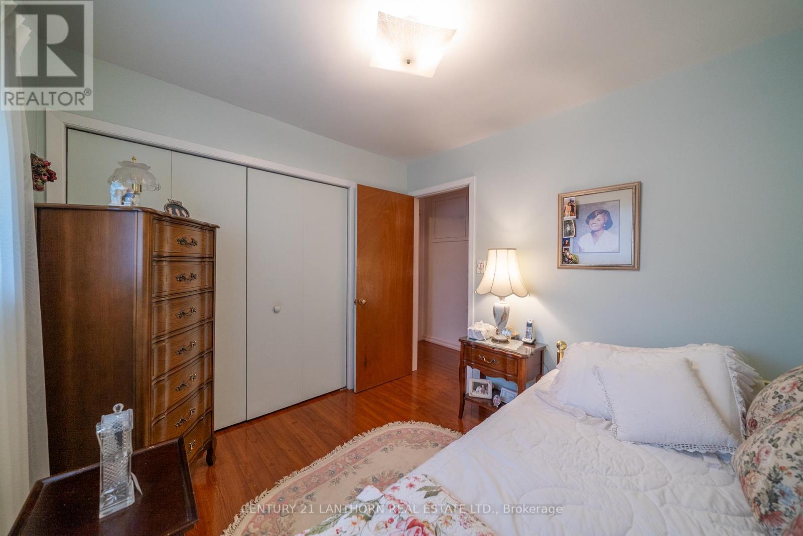 Photo 18 of 308 Catalina Drive, Quinte West ON