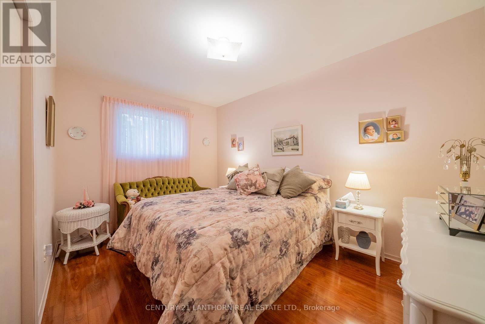Photo 19 of 308 Catalina Drive, Quinte West ON