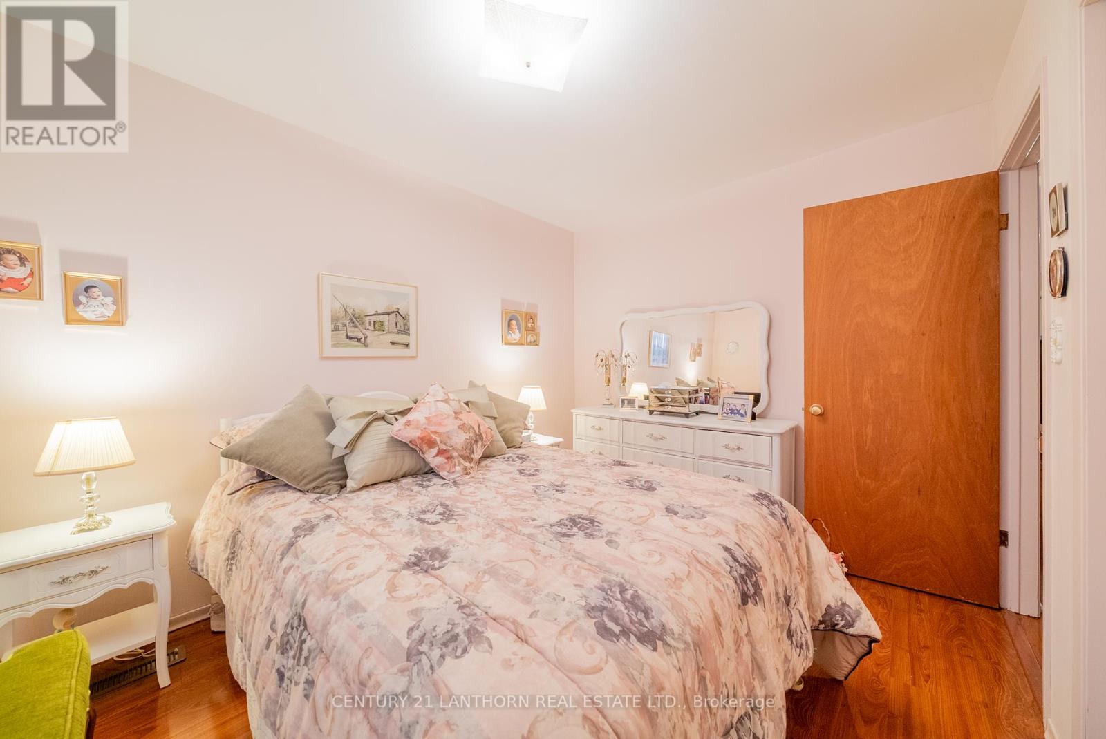 Photo 20 of 308 Catalina Drive, Quinte West ON