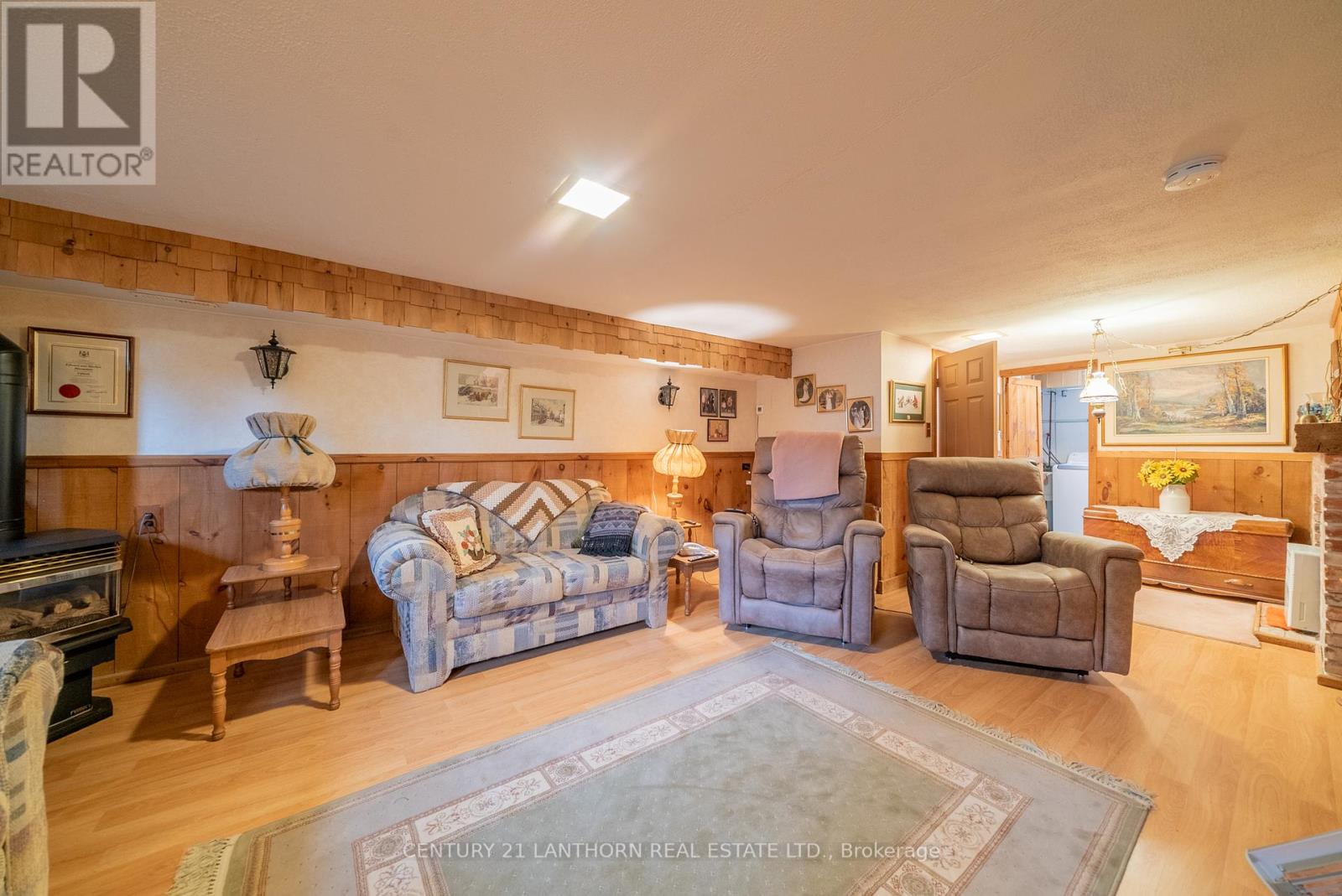 Photo 26 of 308 Catalina Drive, Quinte West ON