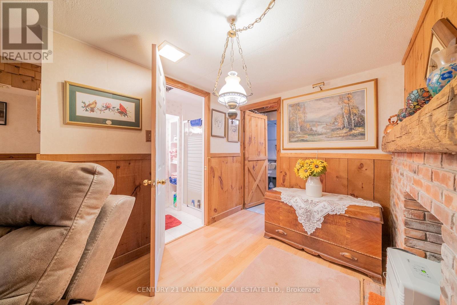 Photo 27 of 308 Catalina Drive, Quinte West ON