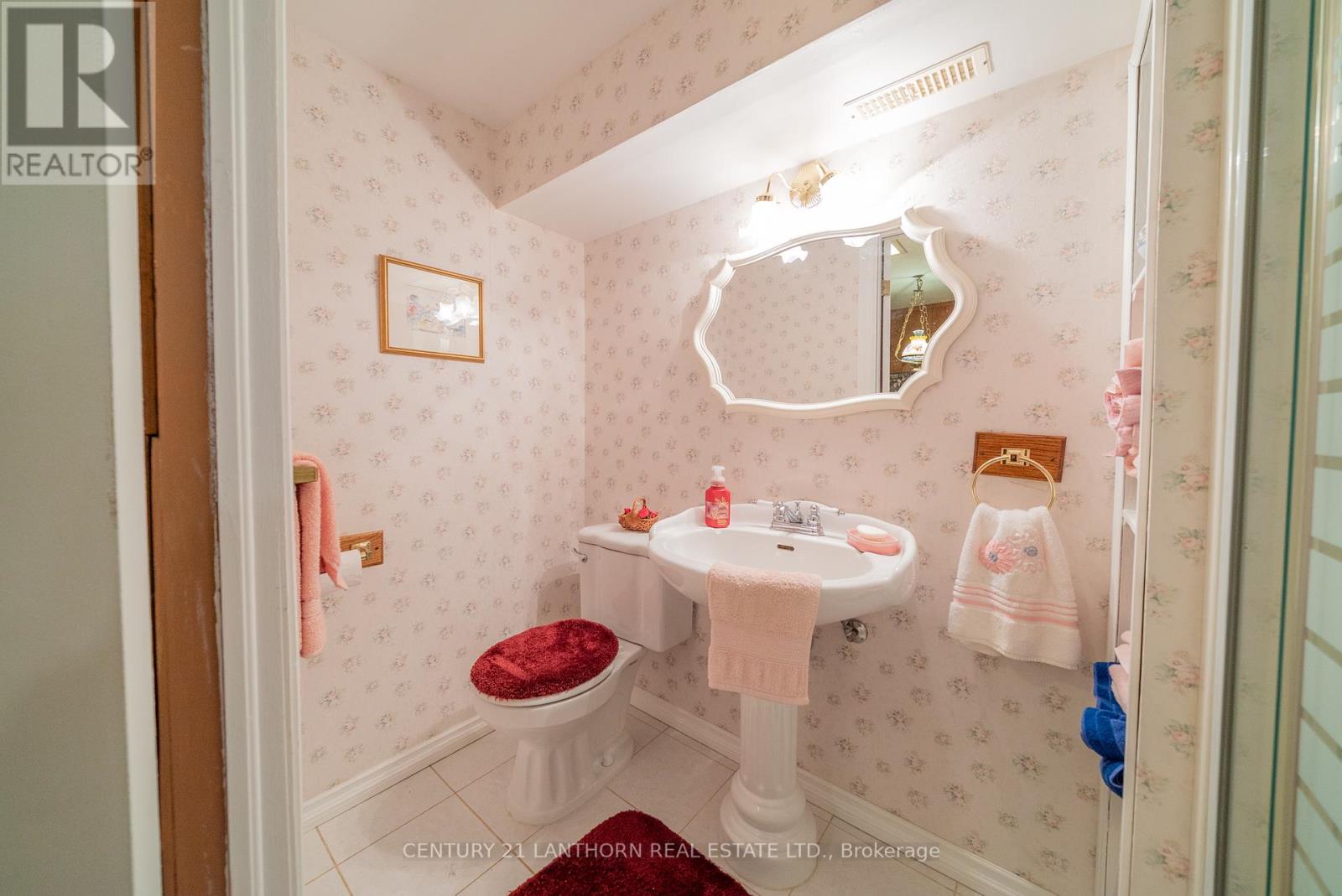 Photo 28 of 308 Catalina Drive, Quinte West ON