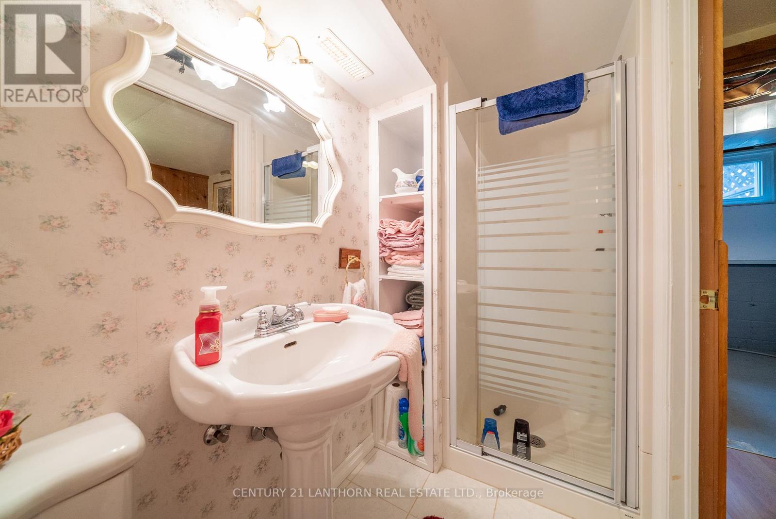 Photo 29 of 308 Catalina Drive, Quinte West ON