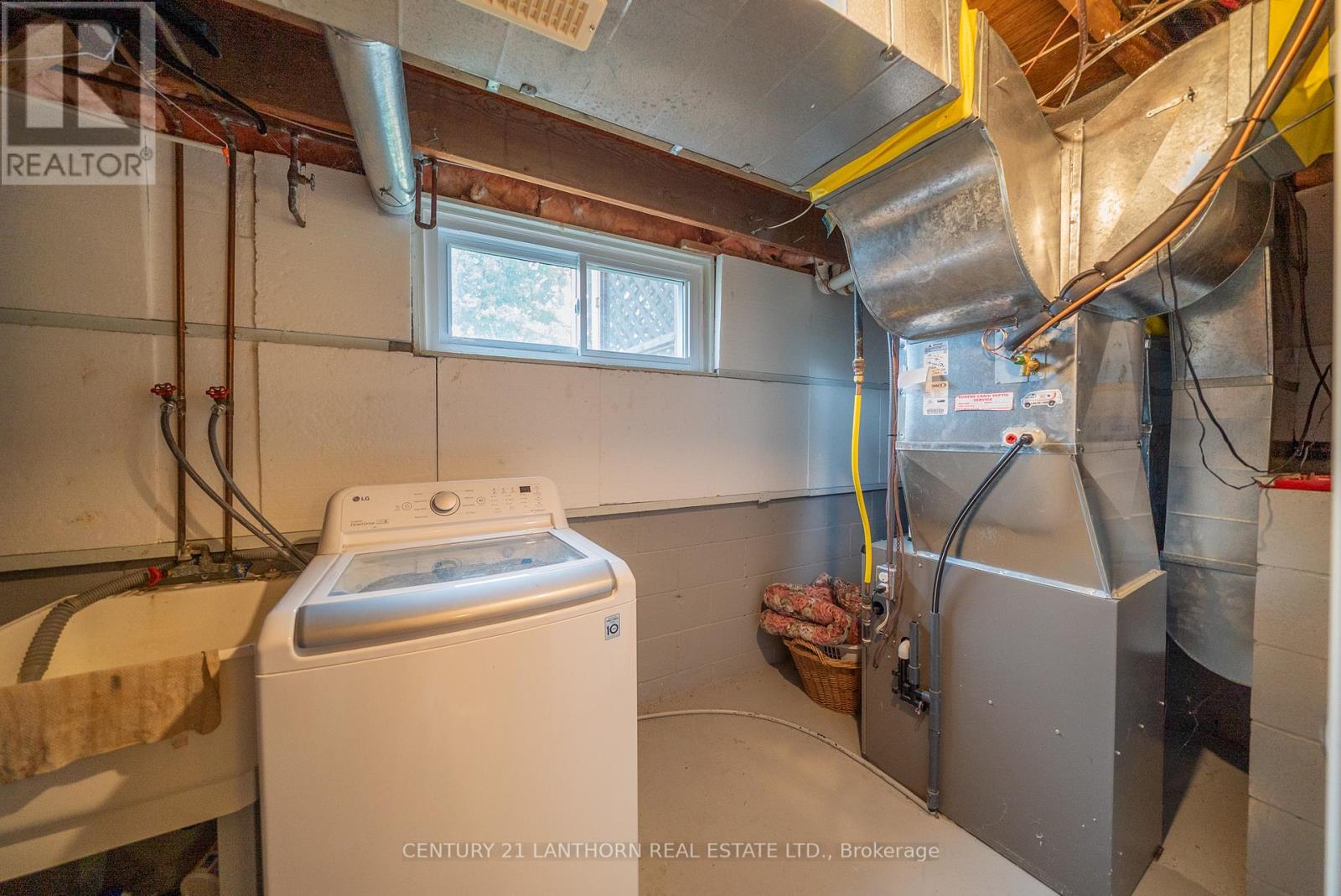 Photo 31 of 308 Catalina Drive, Quinte West ON