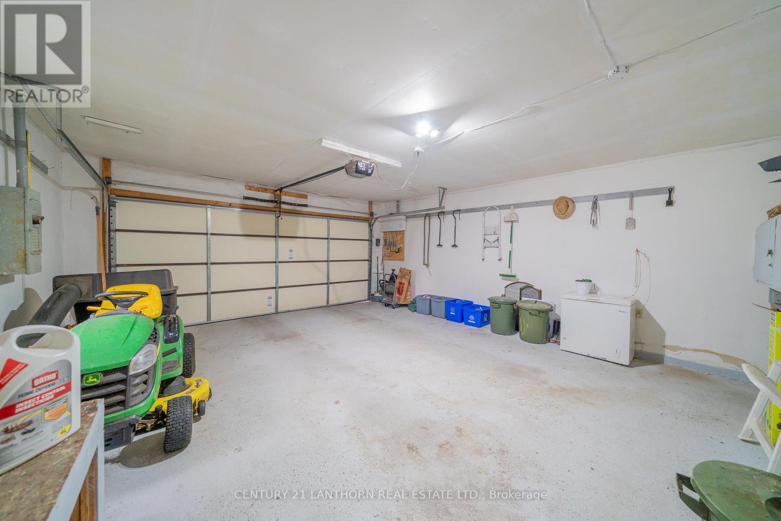 Photo 40 of 308 Catalina Drive, Quinte West ON