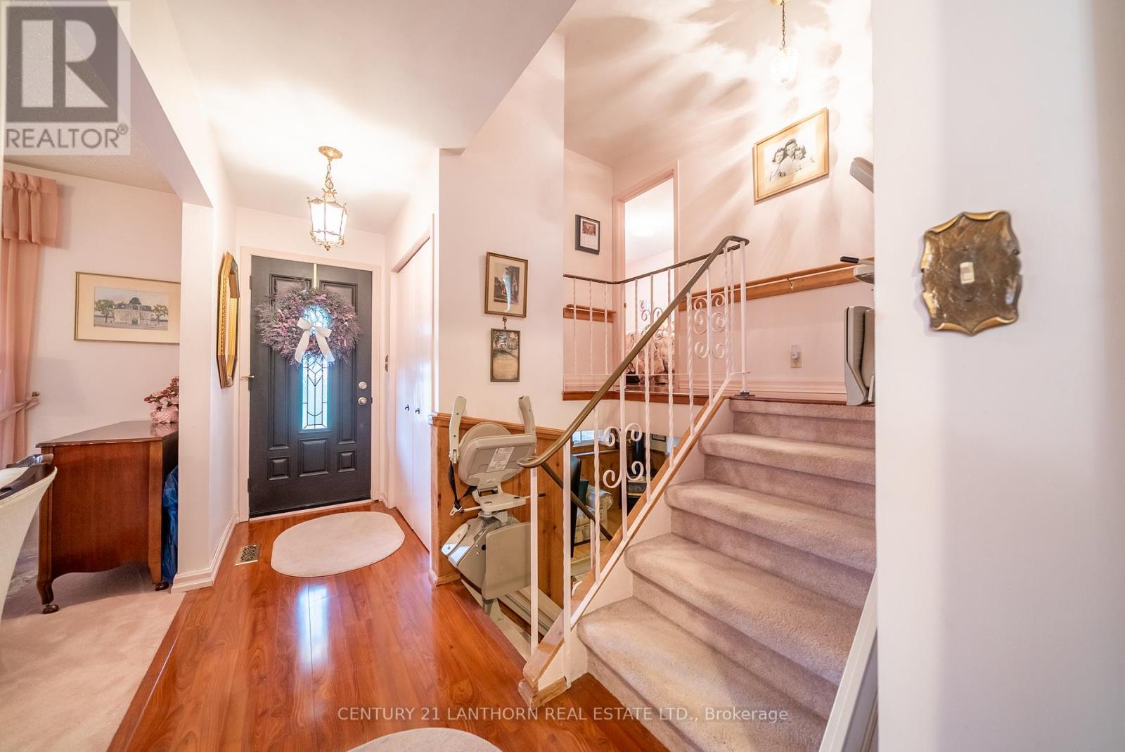 Photo 6 of 308 Catalina Drive, Quinte West ON