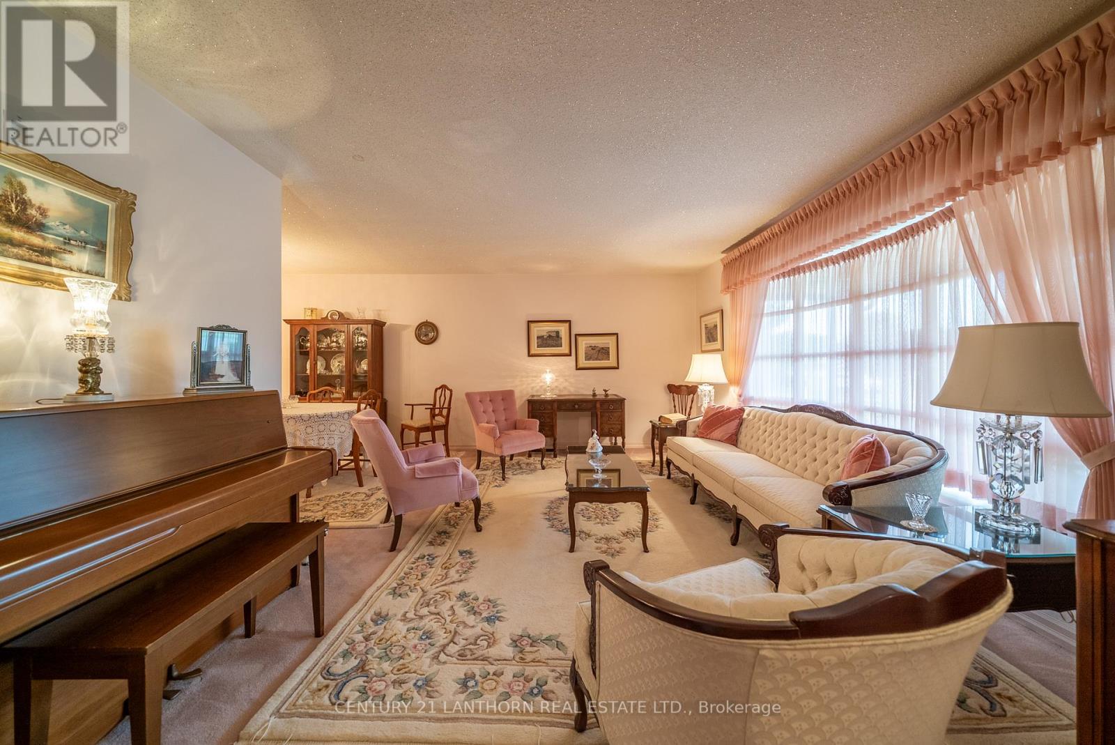 Photo 7 of 308 Catalina Drive, Quinte West ON