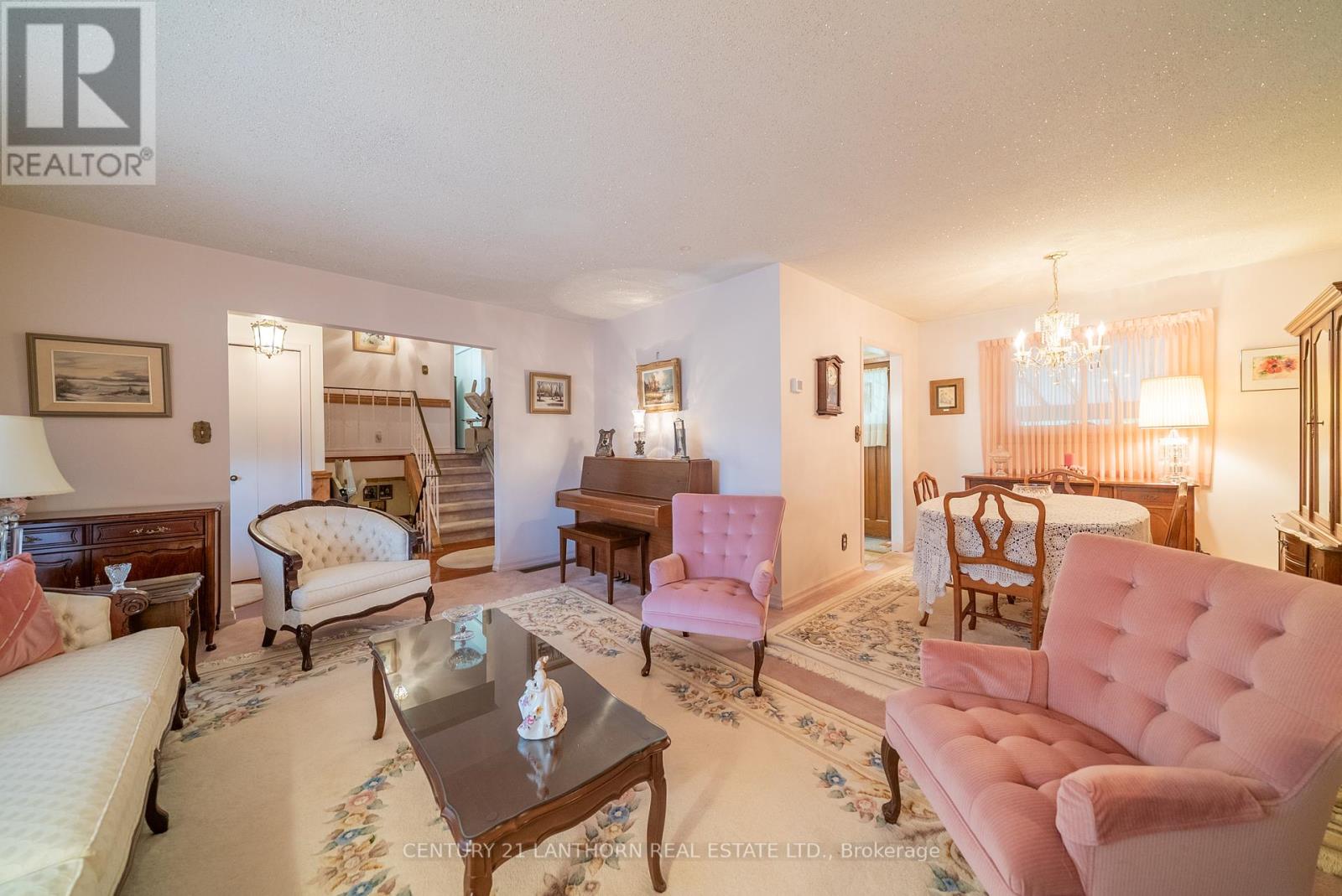 Photo 9 of 308 Catalina Drive, Quinte West ON