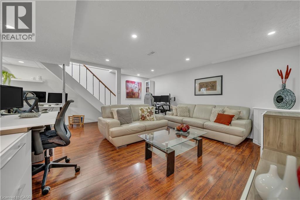 Photo 29 of 477 Strasburg Road, Kitchener ON