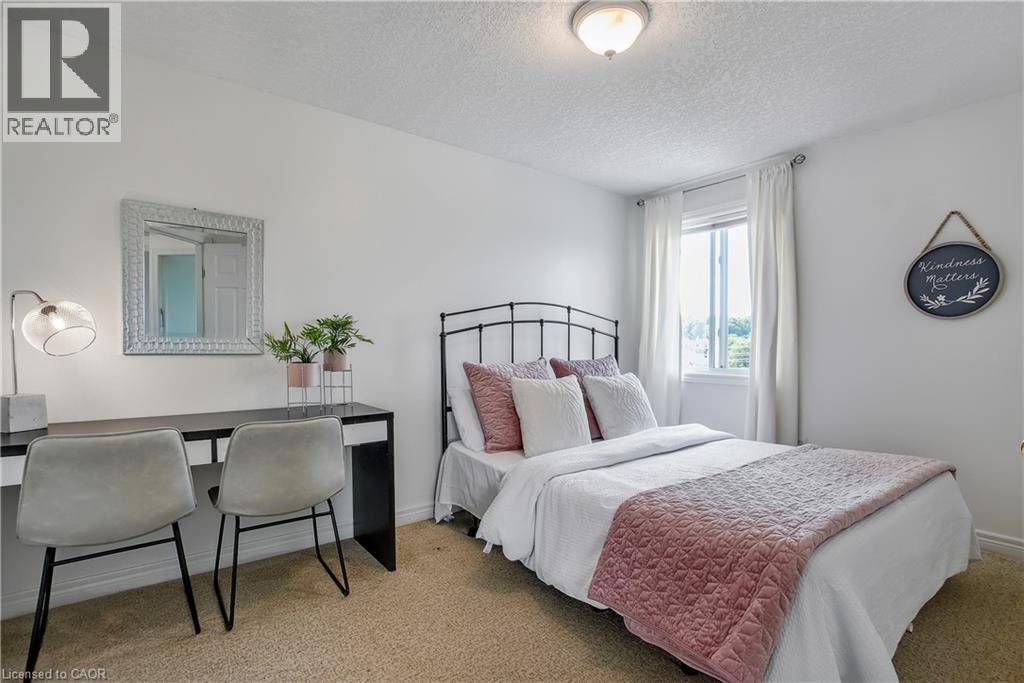 Photo 16 of 606 Brandenburg Boulevard, Waterloo ON