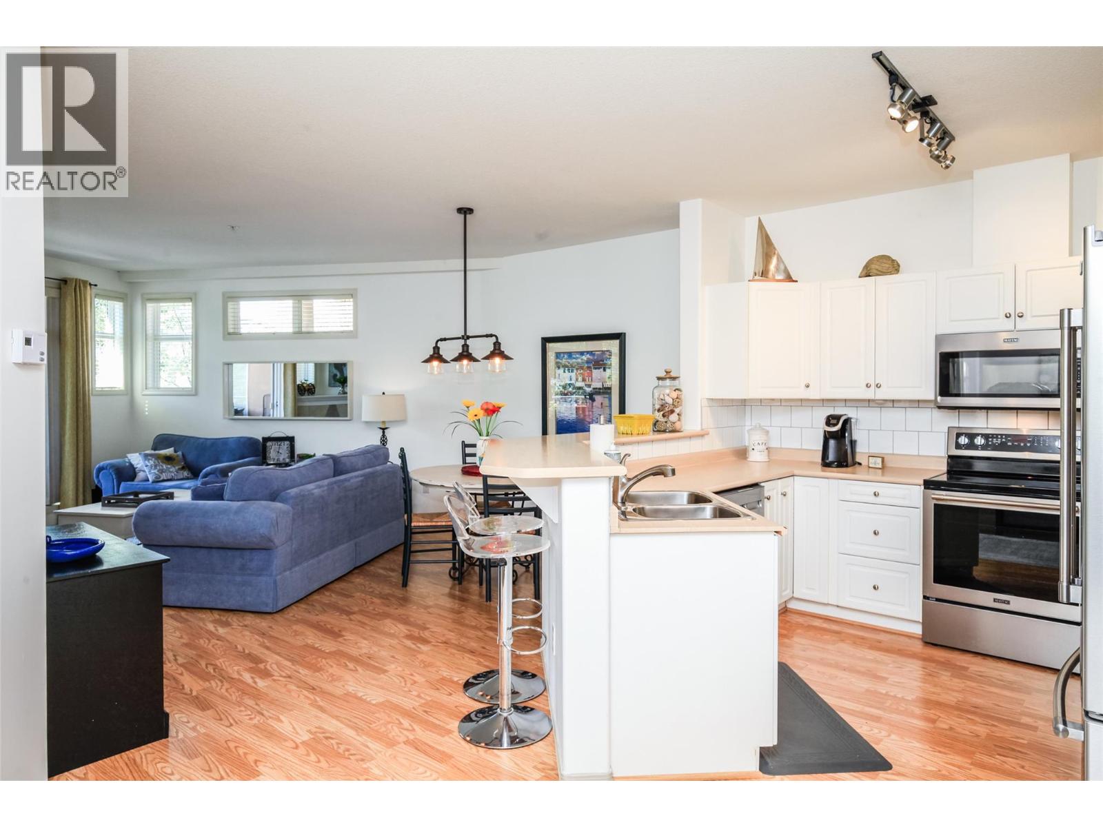 Photo 8 of 1088 Sunset Drive Unit 312, Kelowna BC