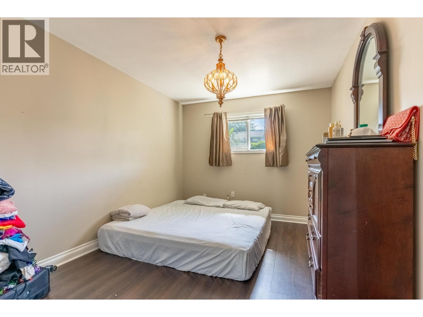 Photo 12 of 935 Dominion Street, Kamloops BC