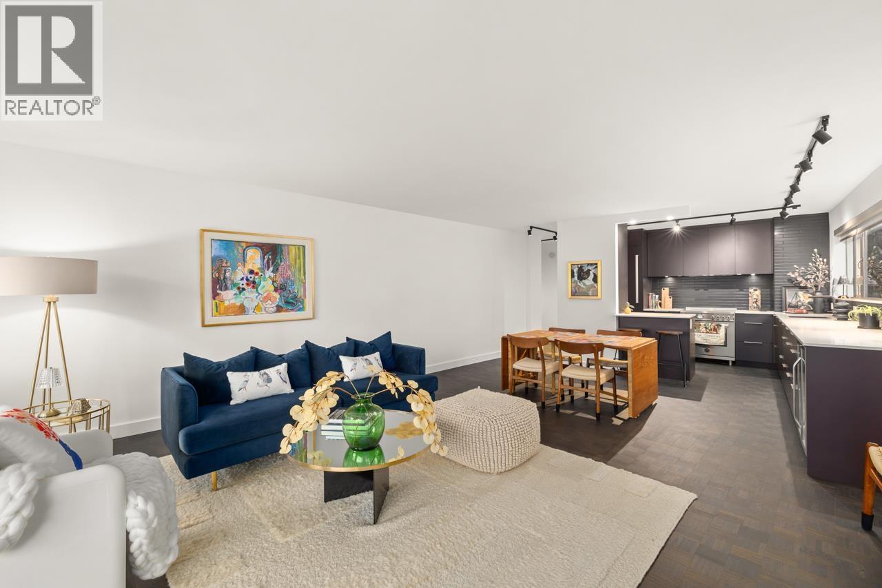 101 2135 ARGYLE AVENUE, West Vancouver