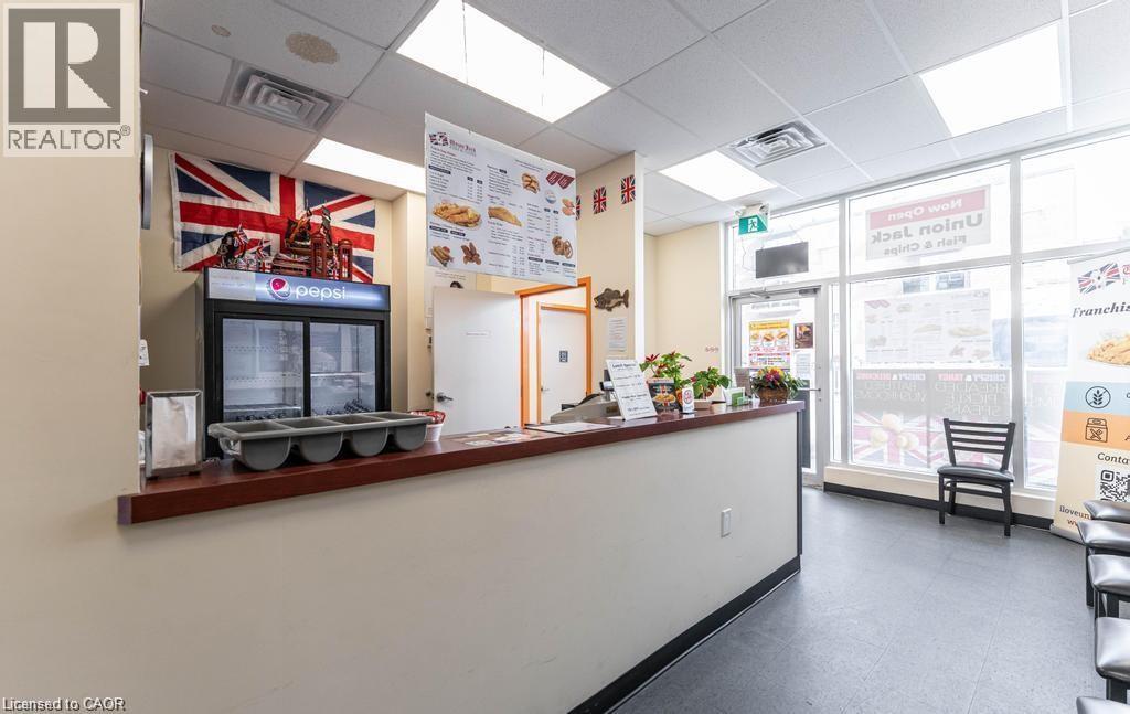 Photo 27 of 70 Livingston Avenue Unit 2, Grimsby ON