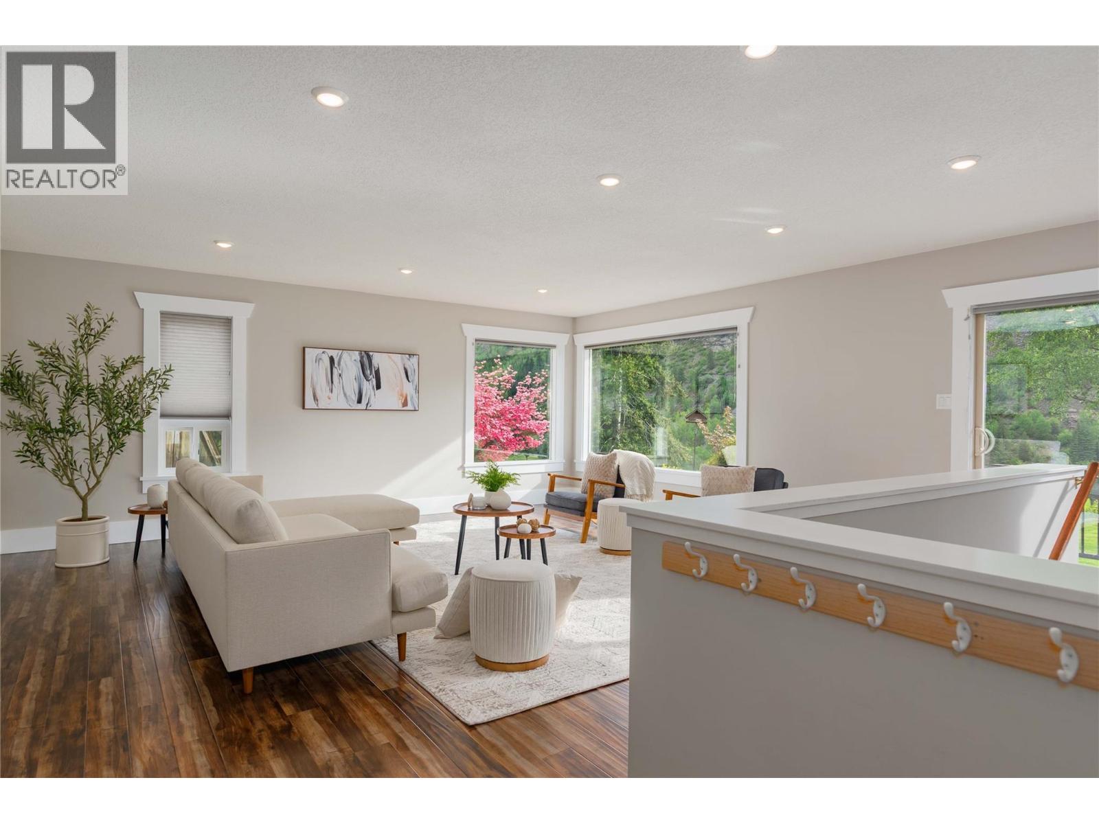 108 Ritchie Avenue, Trail
