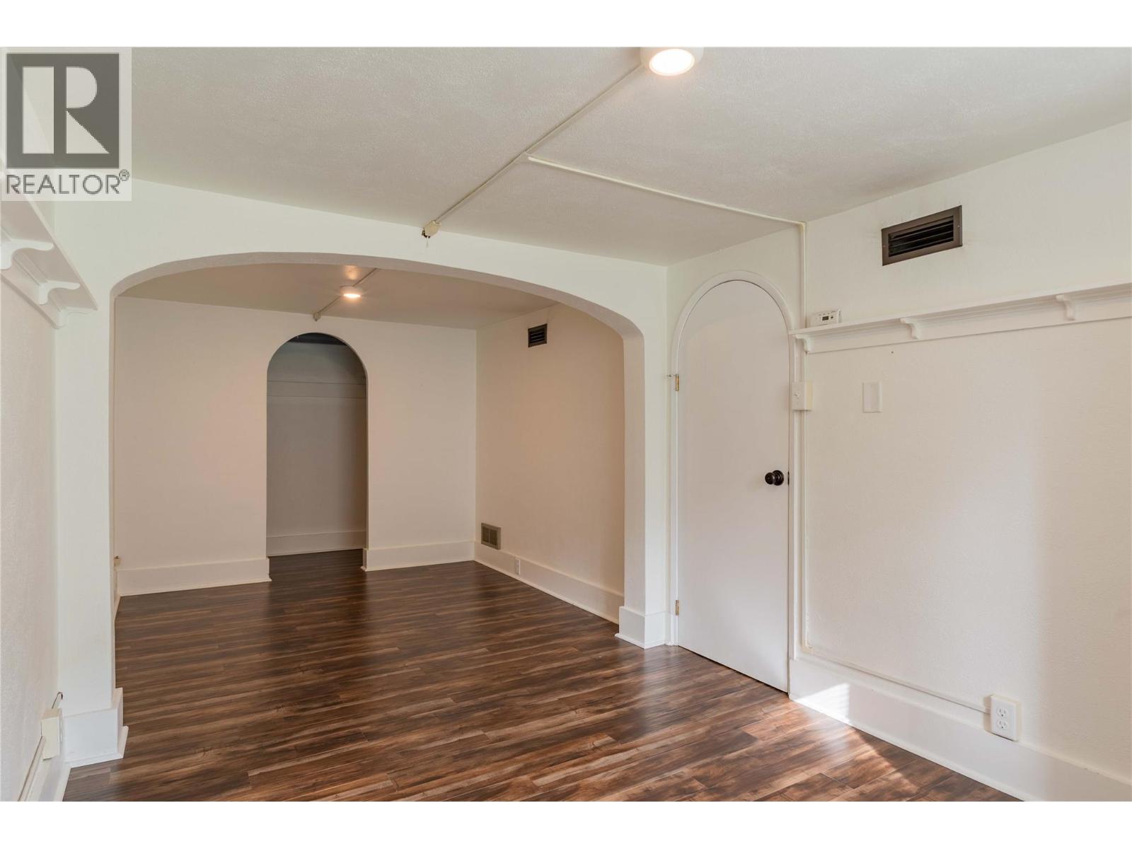 108 Ritchie Avenue, Trail