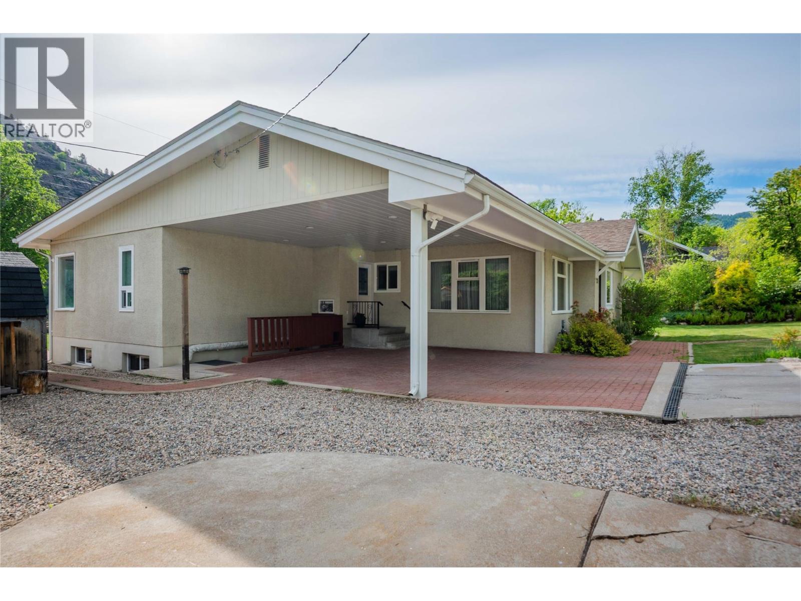 108 Ritchie Avenue, Trail