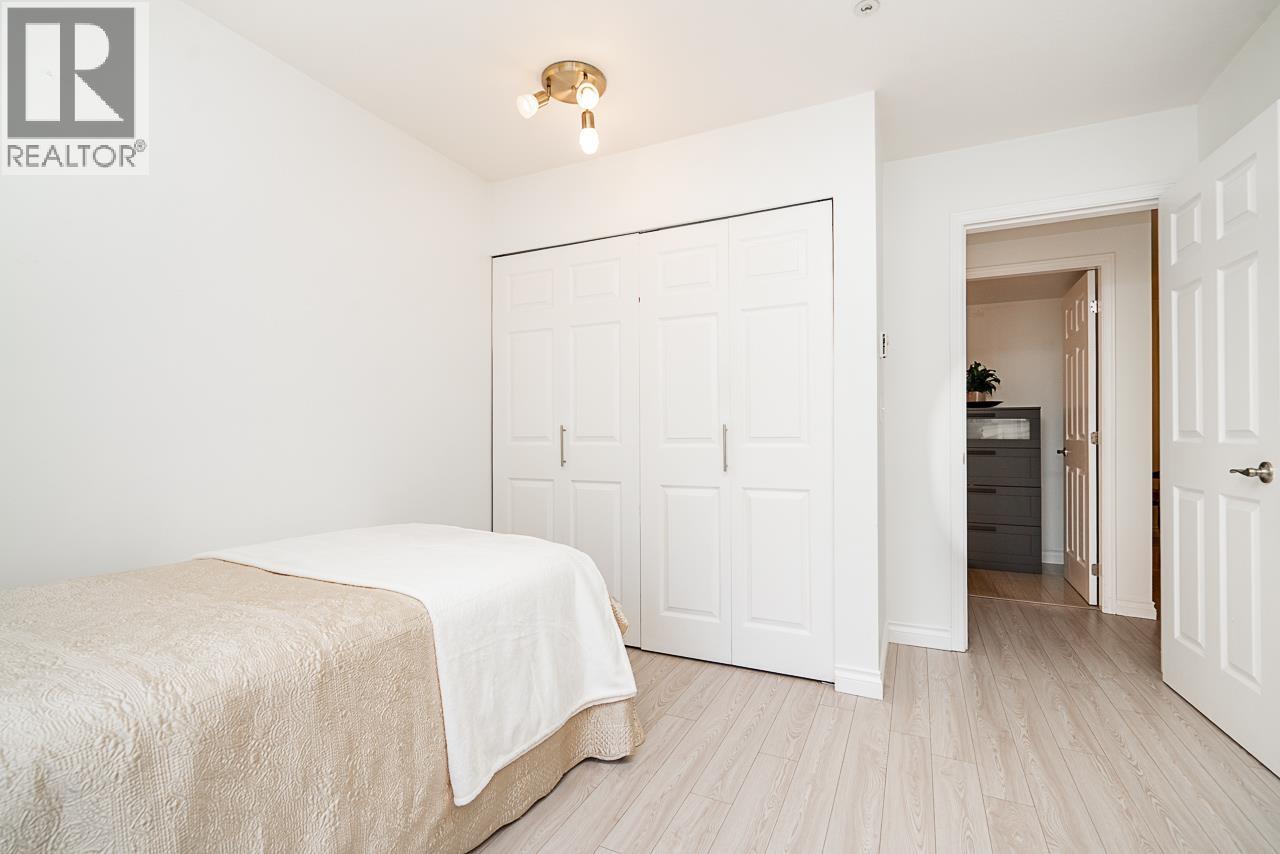 Photo 23 of 215 3075 Primrose Lane, Coquitlam BC