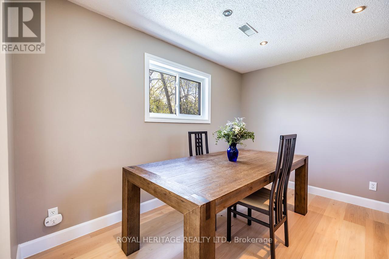 Photo 16 of 54 Champlain Boulevard, Kawartha Lakes ON