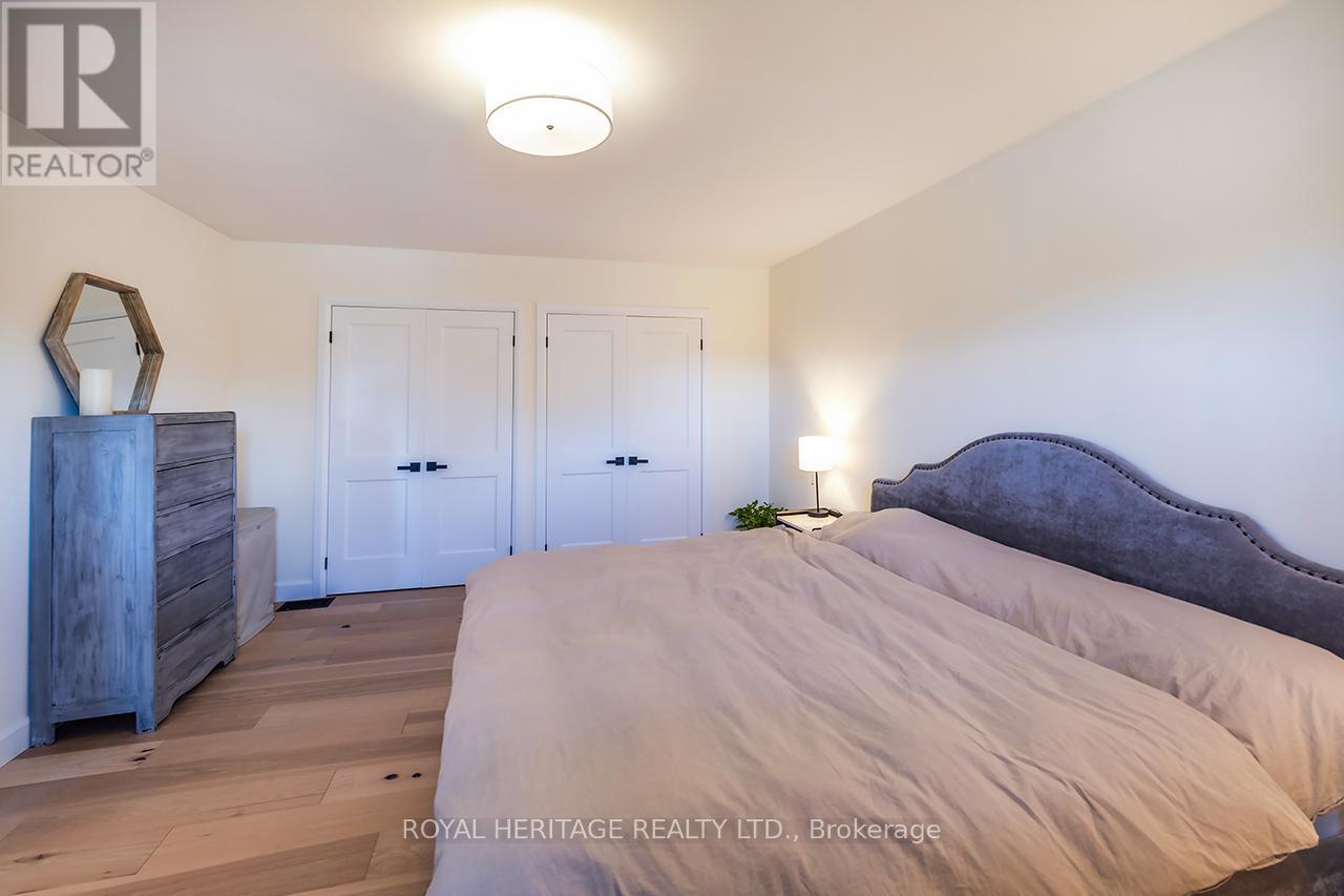 Photo 18 of 54 Champlain Boulevard, Kawartha Lakes ON