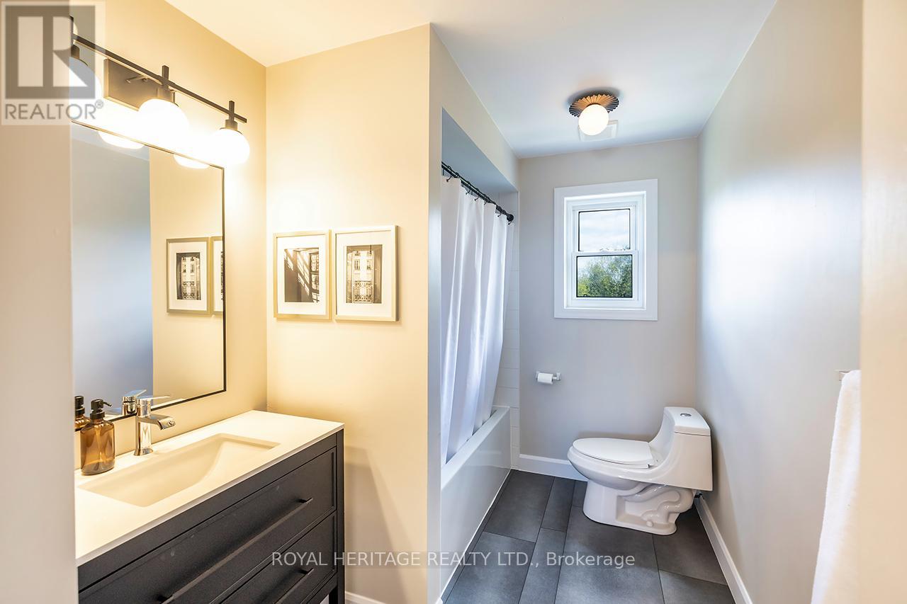 Photo 23 of 54 Champlain Boulevard, Kawartha Lakes ON