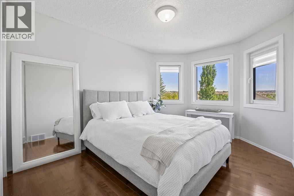 Photo 28 of 230 Bow Ridge Court, Cochrane AB